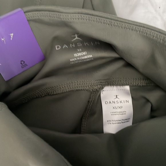 Danskin Leggings - Picture 2 of 2